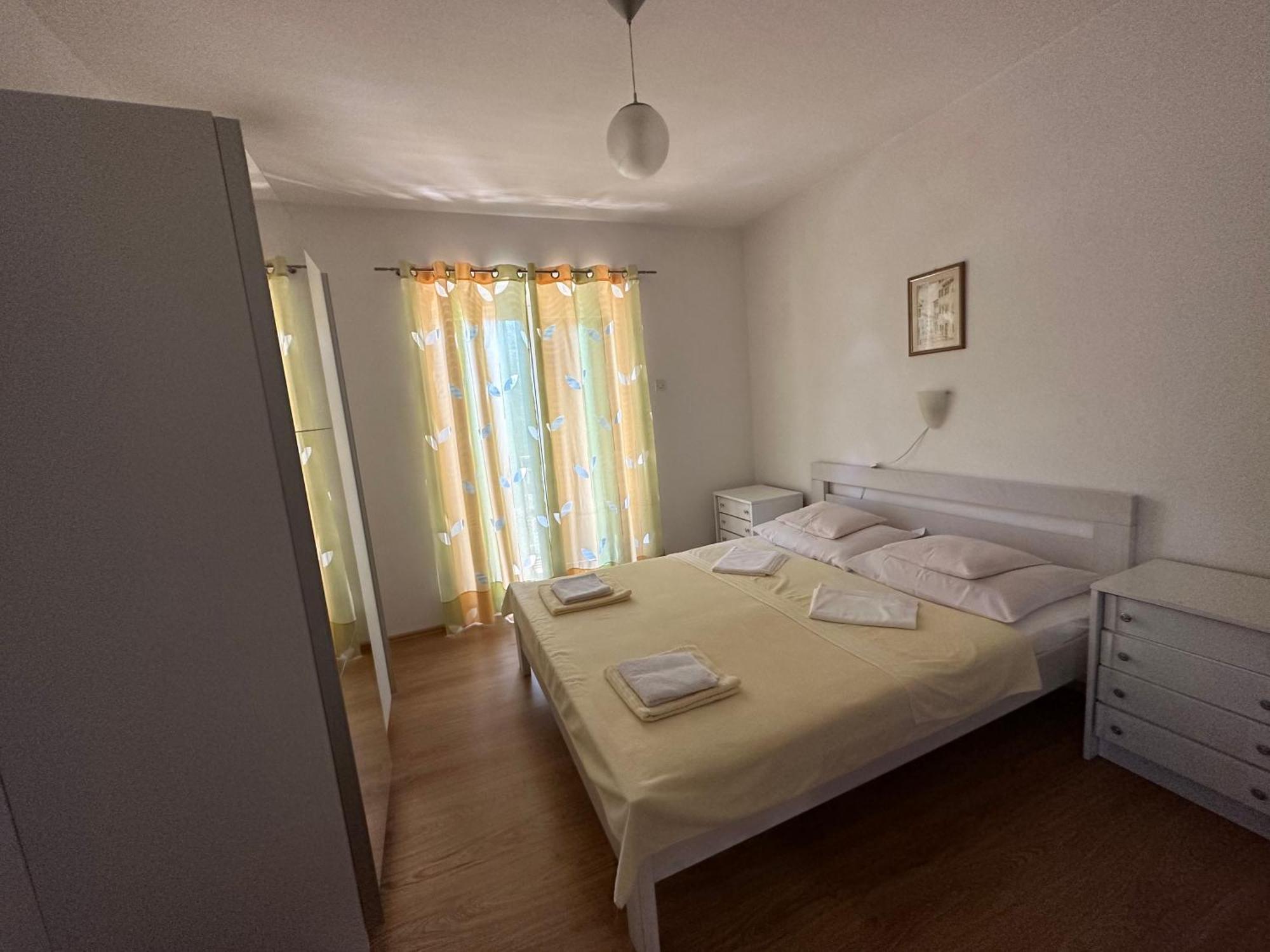 Apartmani Ira Crikvenica Bagian luar foto