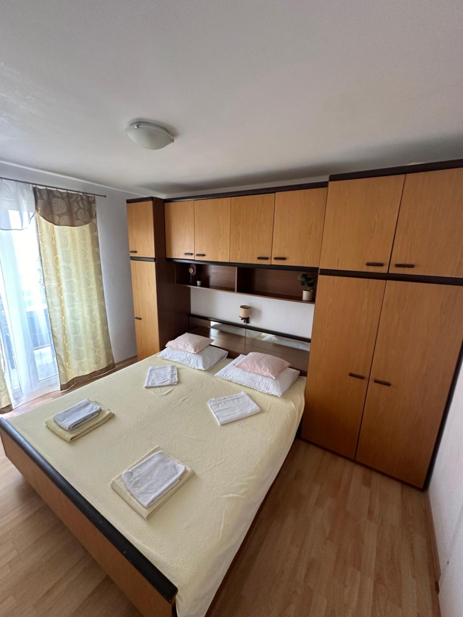 Apartmani Ira Crikvenica Bagian luar foto